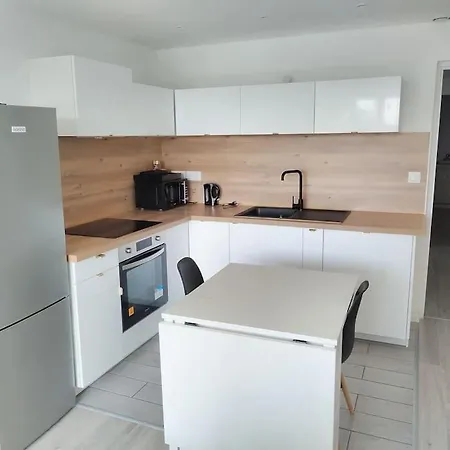 Apartman Keza's - *